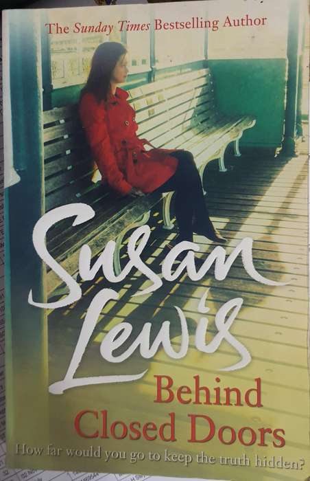 Susan Lewis: Behind closed doors